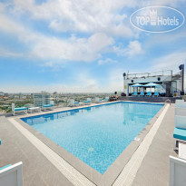 Yarra Ocean Suites Danang 