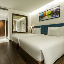 Maximilan Danang Beach Hotel 