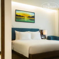 Maximilan Danang Beach Hotel 