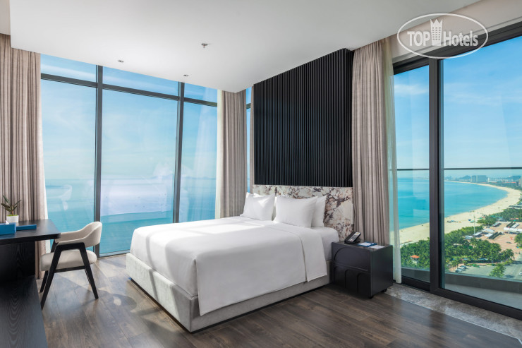 Hotel photo Awaken Danang 5*