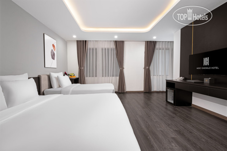 Hotel photo Mercy Emerald Hotel Danang 4*
