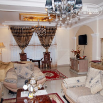 Louis Hotel 
