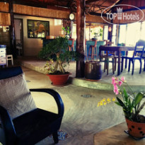 Bamboo Cottages & Restaurant 