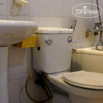 The Village Noshery Lodge 