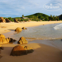 Bai Tram Hideaway Resort 