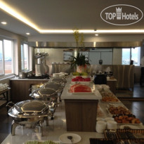 Maple Leaf Hotel and Apartment