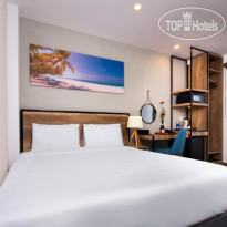 Golden Lotus Central Hotel