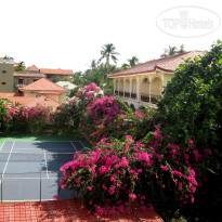 Le Aqua Resort & Spa Phan Thiet  Теннисный корт отеля