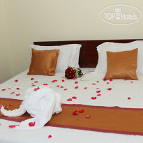 Sun & Sands Beach Hotel 