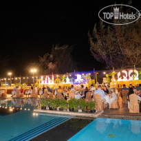 Golden Coast Resort & Spa Pool Party 1 - Golden Coast Re