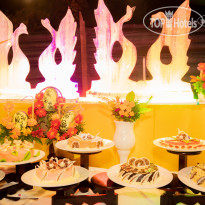 Golden Coast Resort & Spa Buffet Dinner 4 - Golden Coast
