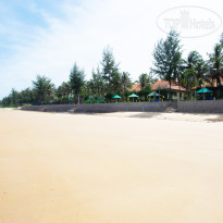 Golden Coast Resort & Spa 300 m long beach of Golden Coa