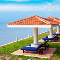 Golden Coast Resort & Spa 