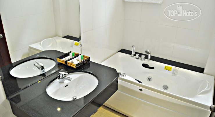 New photos from tourists Dinh Phat Hotel 2*