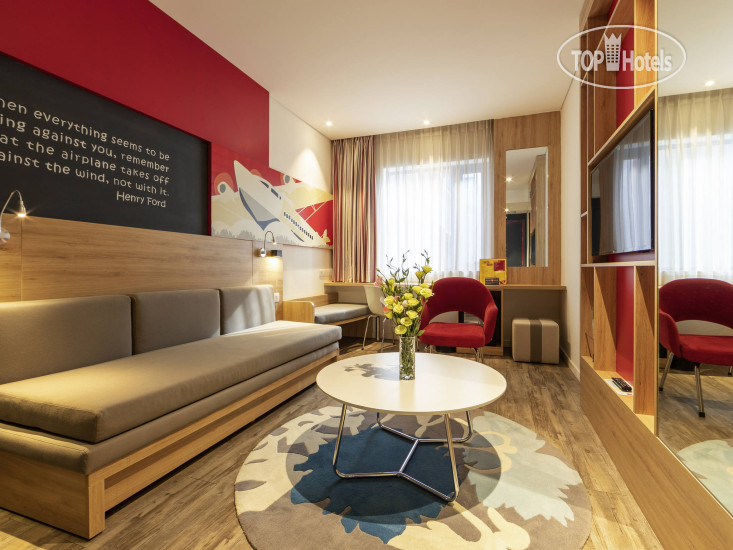 Hotel photo Ibis Saigon Airport 4*