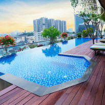 Lotus Saigon Hotel 