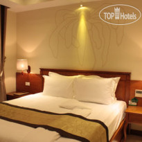 Au Lac Charner Hotel