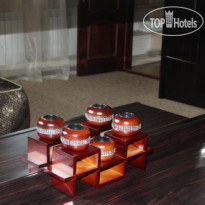 Deluxe Hotel 