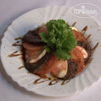 12 каминов Фирменный салат "Таверна"