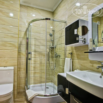 Discovery Hotel