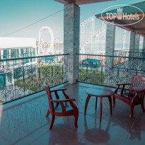 Dolphin de Luxe Hotel