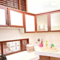 De Kapten Setiabudi Cottage and Guest House Кухня