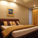 Peninsula Hotel 
