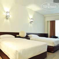 Bamboo Inn Hotel & Cafe 