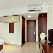 Bamboo Inn Hotel & Cafe 
