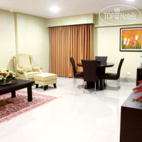 Bamboo Inn Hotel & Cafe 