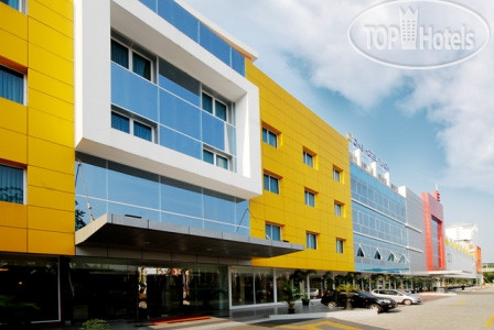 Hotel photo D'arcici Hotel Cempaka Putih 3*