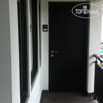 Viure Cafe And Guesthouse 