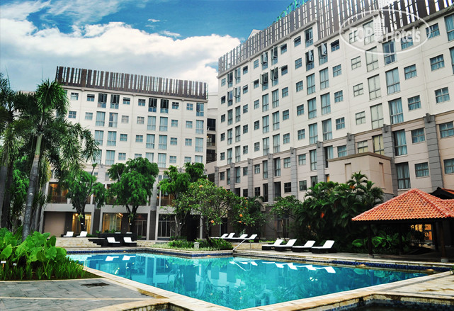Discovery Hotel & Convention Ancol