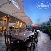 Discovery Hotel & Convention Ancol 