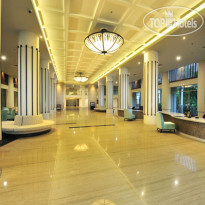Discovery Hotel & Convention Ancol 