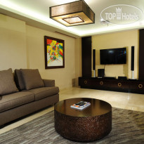 Discovery Hotel & Convention Ancol 
