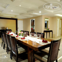 Discovery Hotel & Convention Ancol