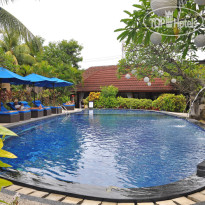 Puri Dewa Bharata Hotel & Villas Бассейн