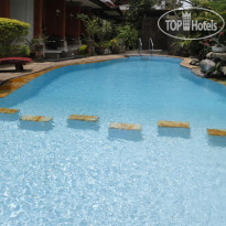 Yulia Village Inn Открытый бассейн