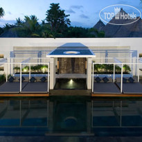 Villa Aqua