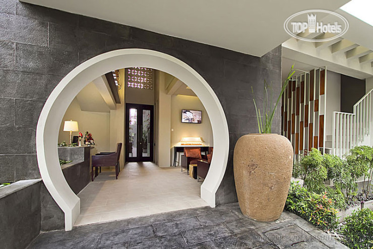 Hotelier's photos 18 Suite Villa Loft at Kuta 4*