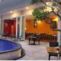 Fave Hotel Denpasar  Aston 