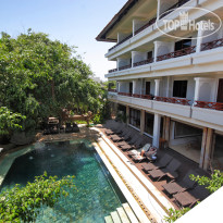 Maharani Beach Hotel 