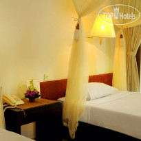Putri Ayu Cottages 
