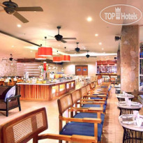 Harper Kuta Hotel by Aston