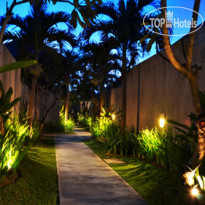 The Khayangan Dreams Villa Kerobokan Сад