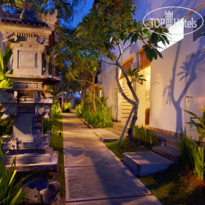 The Khayangan Dreams Villa Kerobokan Сад