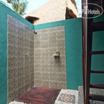 Secret Point Huts Открытый душ