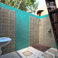 Secret Point Huts Открытый душ
