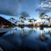 Cross Paasha Bali Seminyak  